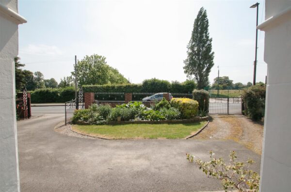 Tenter Balk Lane, Adwick-Le-Street, Doncaster