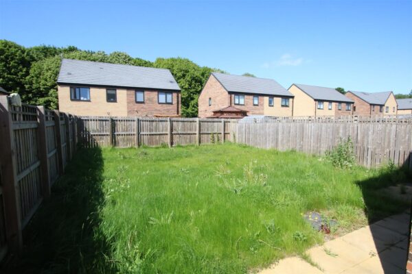 Pond Close, Lakeside, Doncaster