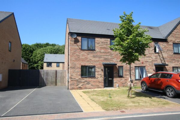 Pond Close, Lakeside, Doncaster