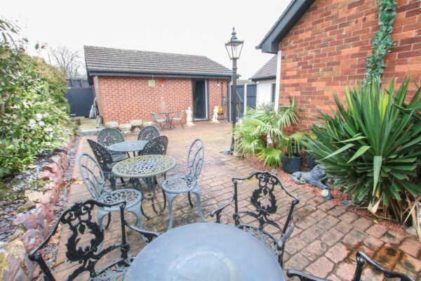 Sandall Park Drive, Wheatley Hills, Doncaster