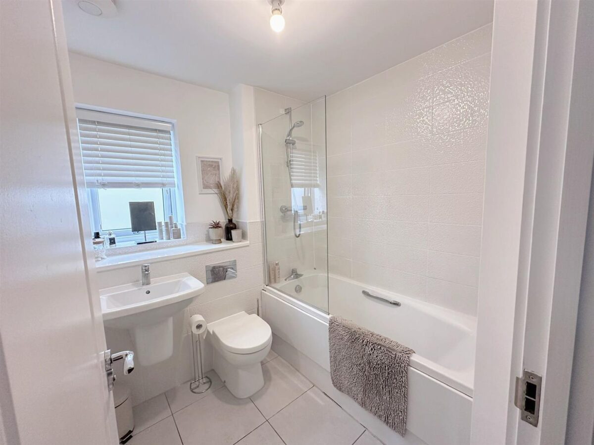 Chester Drive, Lakeside, Doncaster