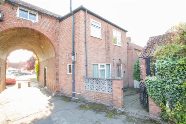 High Street, Blyth, Worksop