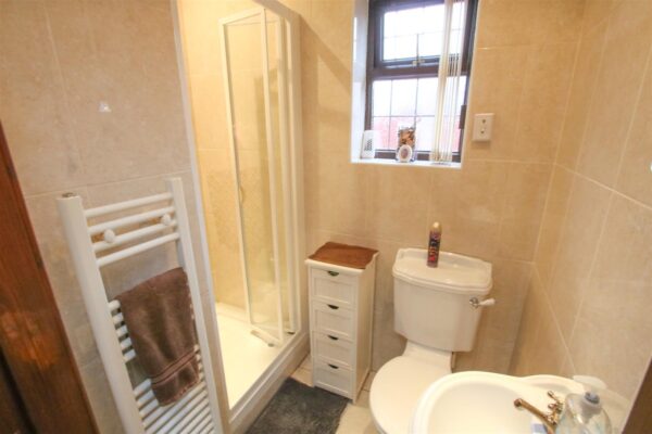 Doncaster Road, Hatfield, Doncaster