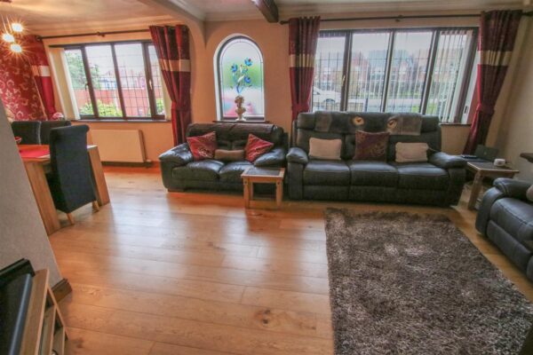 Doncaster Road, Hatfield, Doncaster