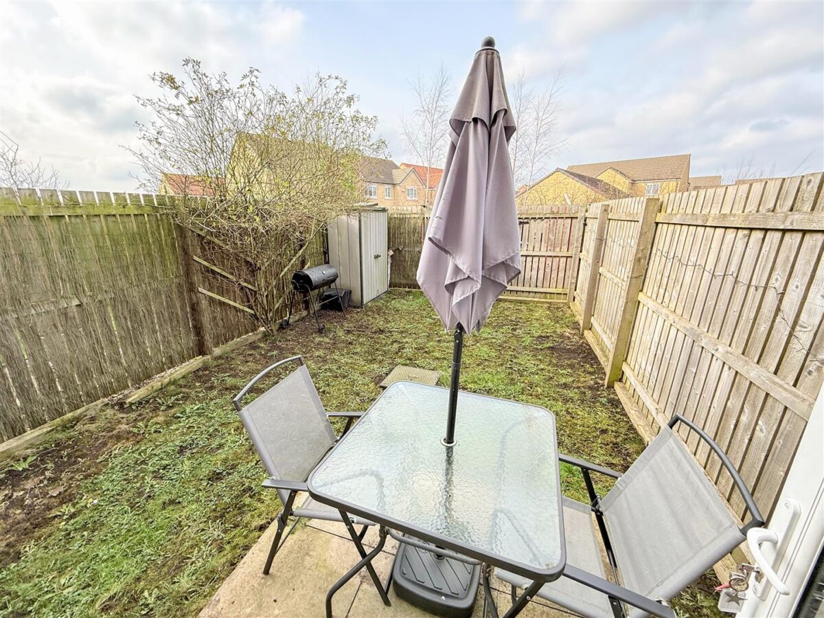Summit Drive, Doncaster
