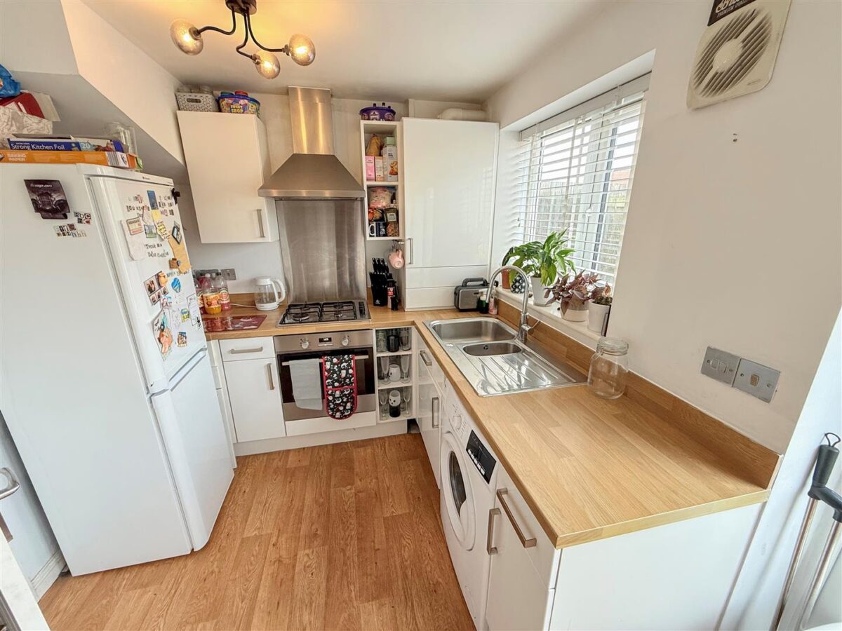Summit Drive, Doncaster