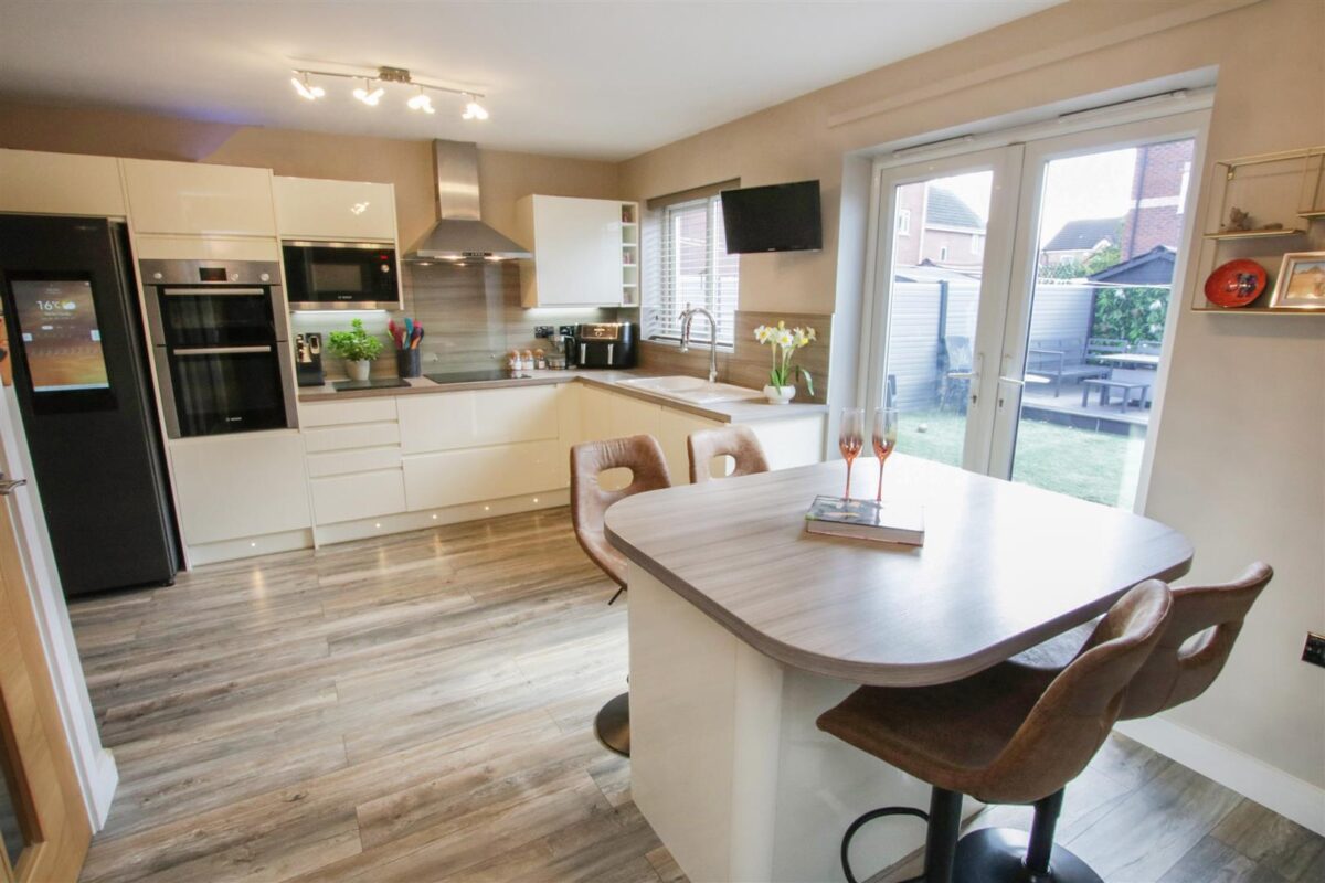 Walstow Crescent, Armthorpe, Doncaster