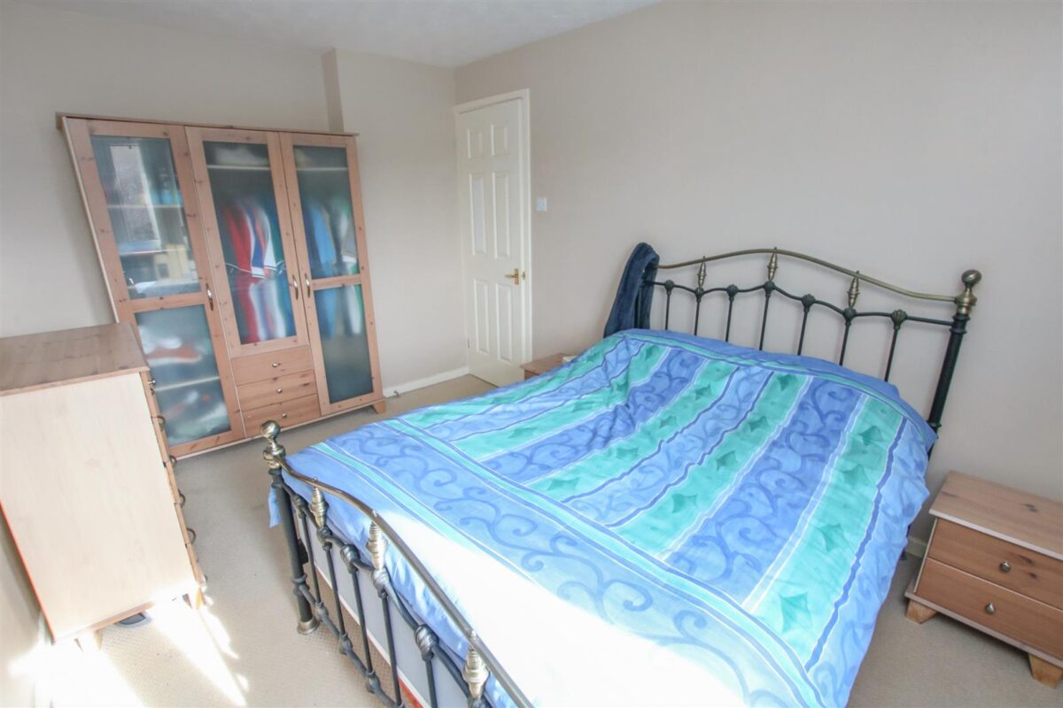 Thorpehall Road, Edenthorpe, Doncaster