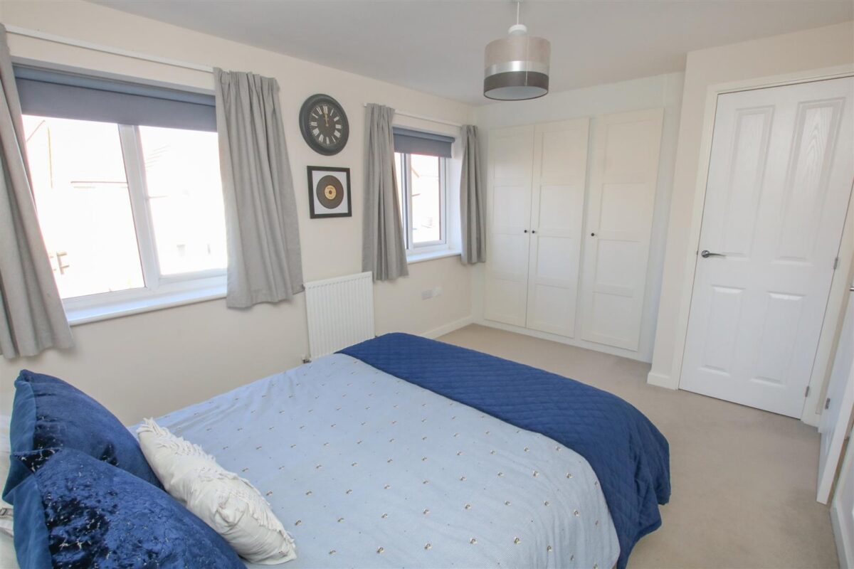 Creek Drive, Woodlands, Doncaster