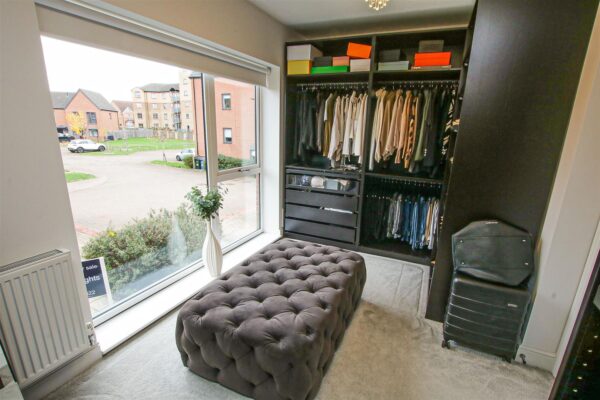 Winscar Road, Lakeside, Doncaster