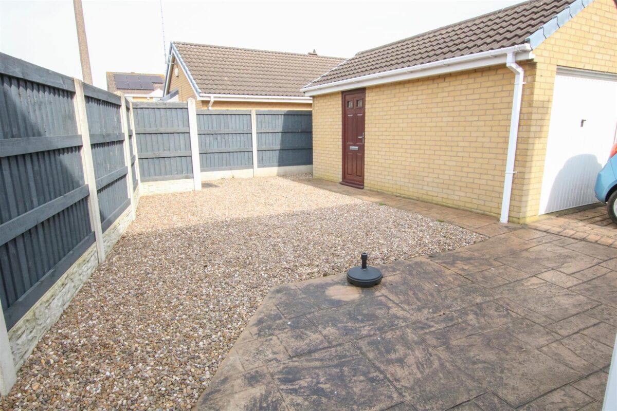 Thorpehall Road, Edenthorpe, Doncaster