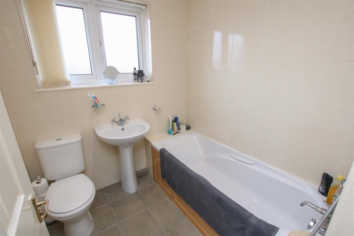 Thorpehall Road, Edenthorpe, Doncaster