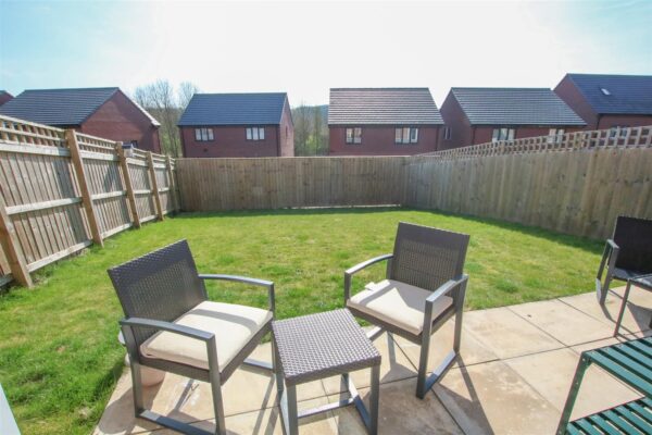 Creek Drive, Woodlands, Doncaster