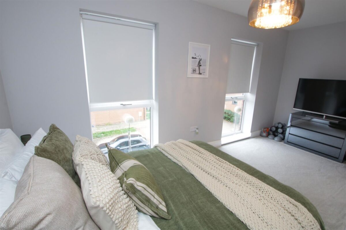 Winscar Road, Lakeside, Doncaster