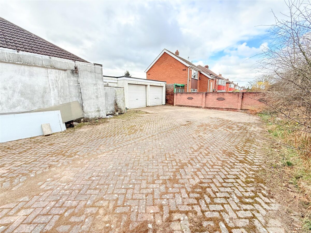 Thorne Road, Edenthorpe, Doncaster