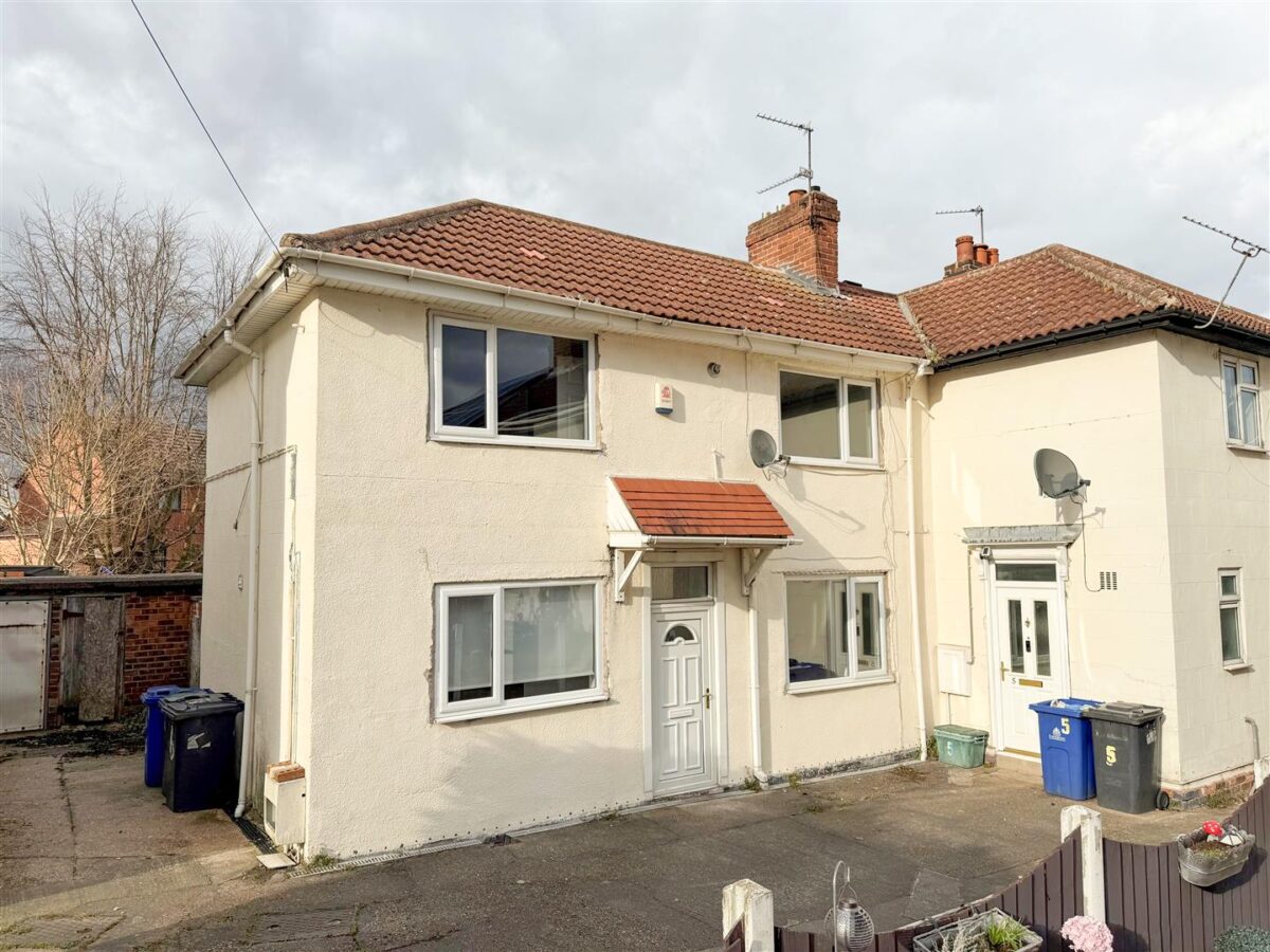 North Square, Edlington, Doncaster