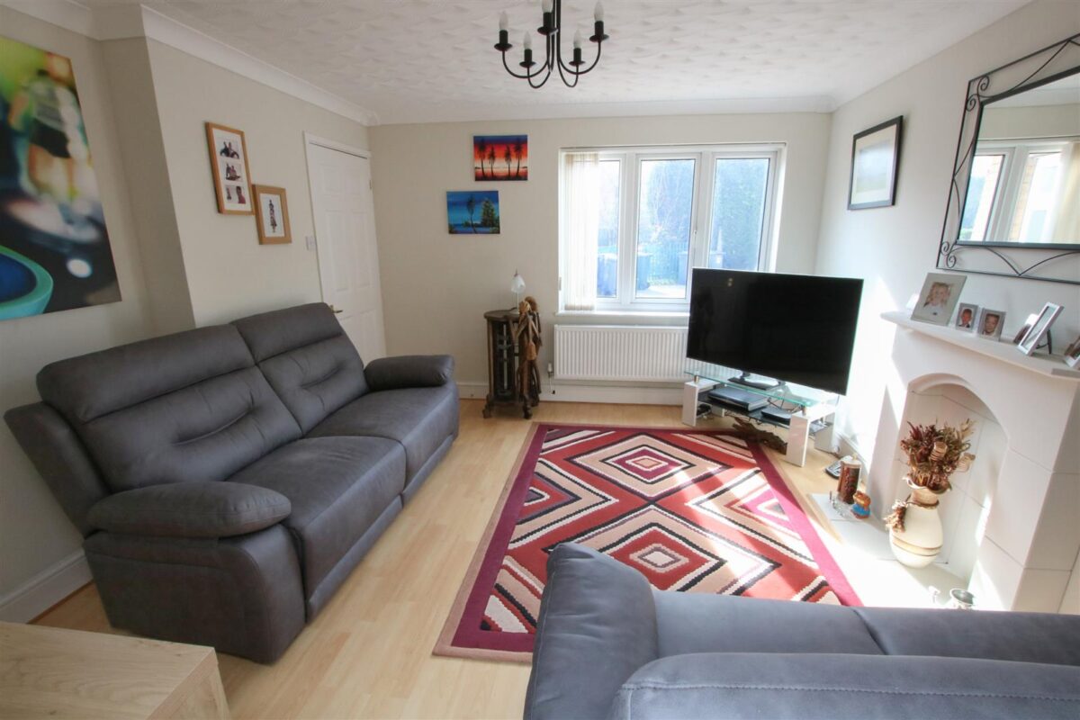Thorpehall Road, Edenthorpe, Doncaster
