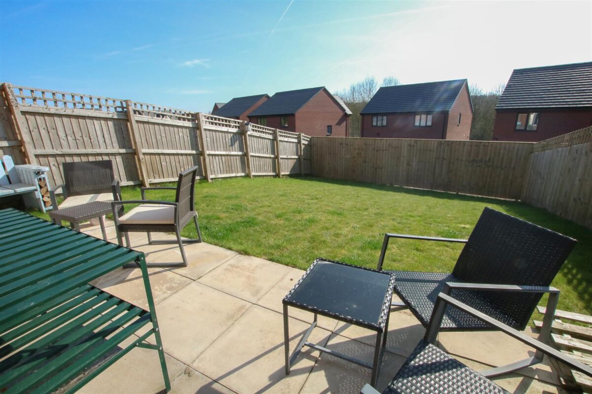 Creek Drive, Woodlands, Doncaster