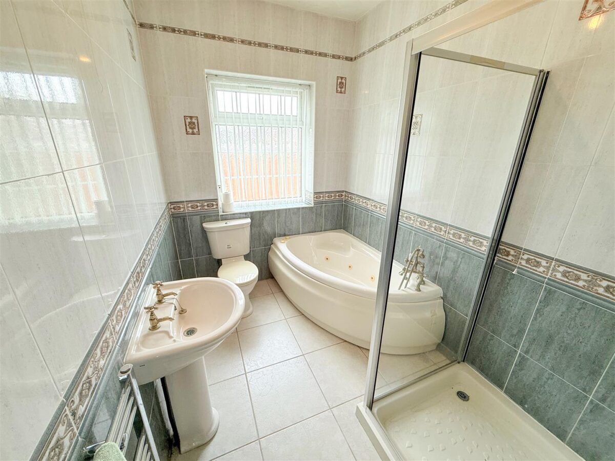 Thorne Road, Edenthorpe, Doncaster