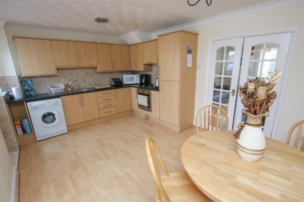 Thorpehall Road, Edenthorpe, Doncaster
