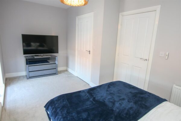 Winscar Road, Lakeside, Doncaster