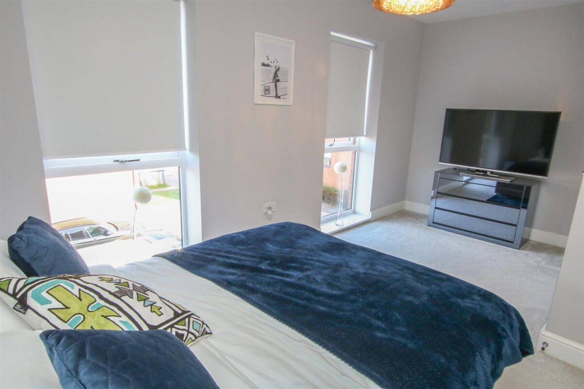 Winscar Road, Lakeside, Doncaster