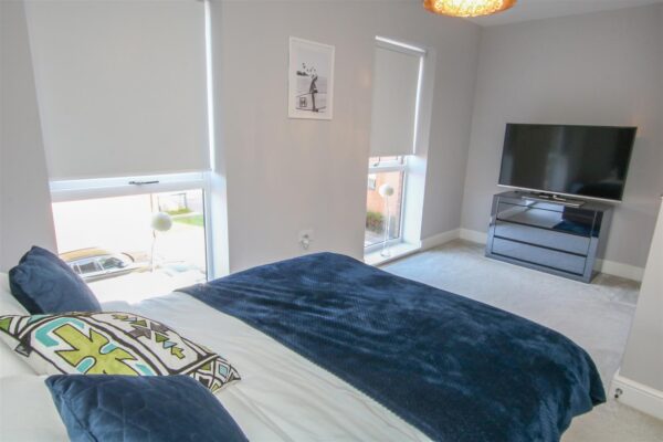 Winscar Road, Lakeside, Doncaster