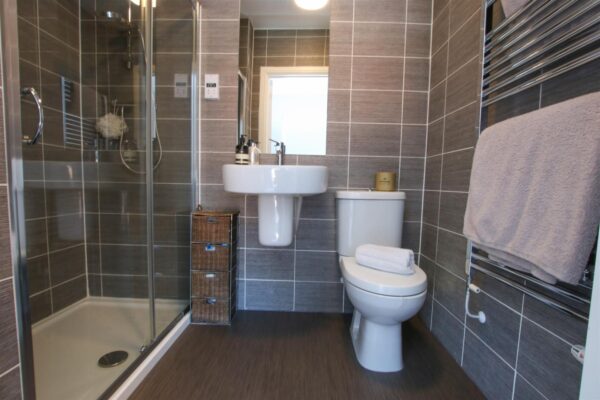 Winscar Road, Lakeside, Doncaster