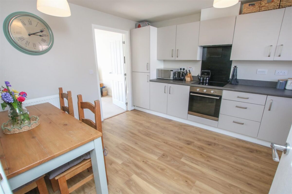 Creek Drive, Woodlands, Doncaster