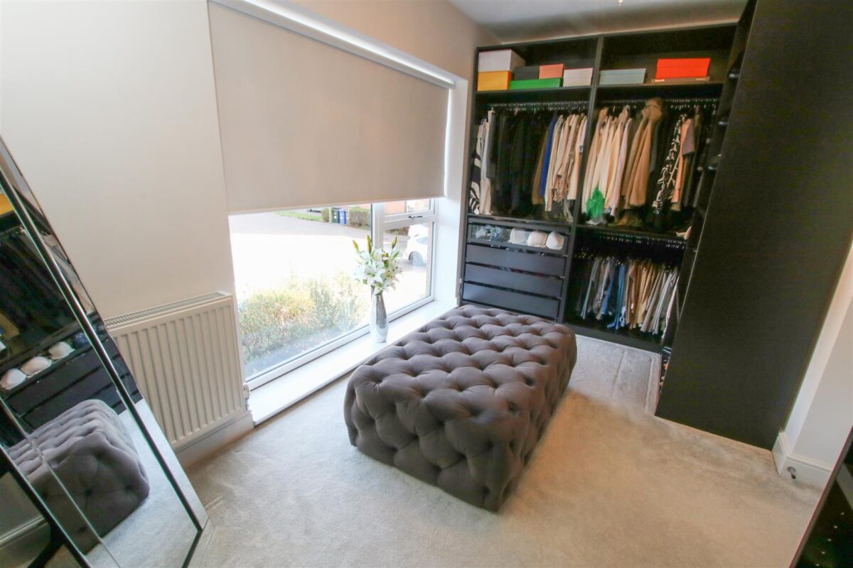 Winscar Road, Lakeside, Doncaster