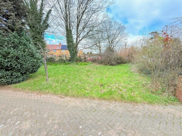 Thorne Road, Edenthorpe, Doncaster