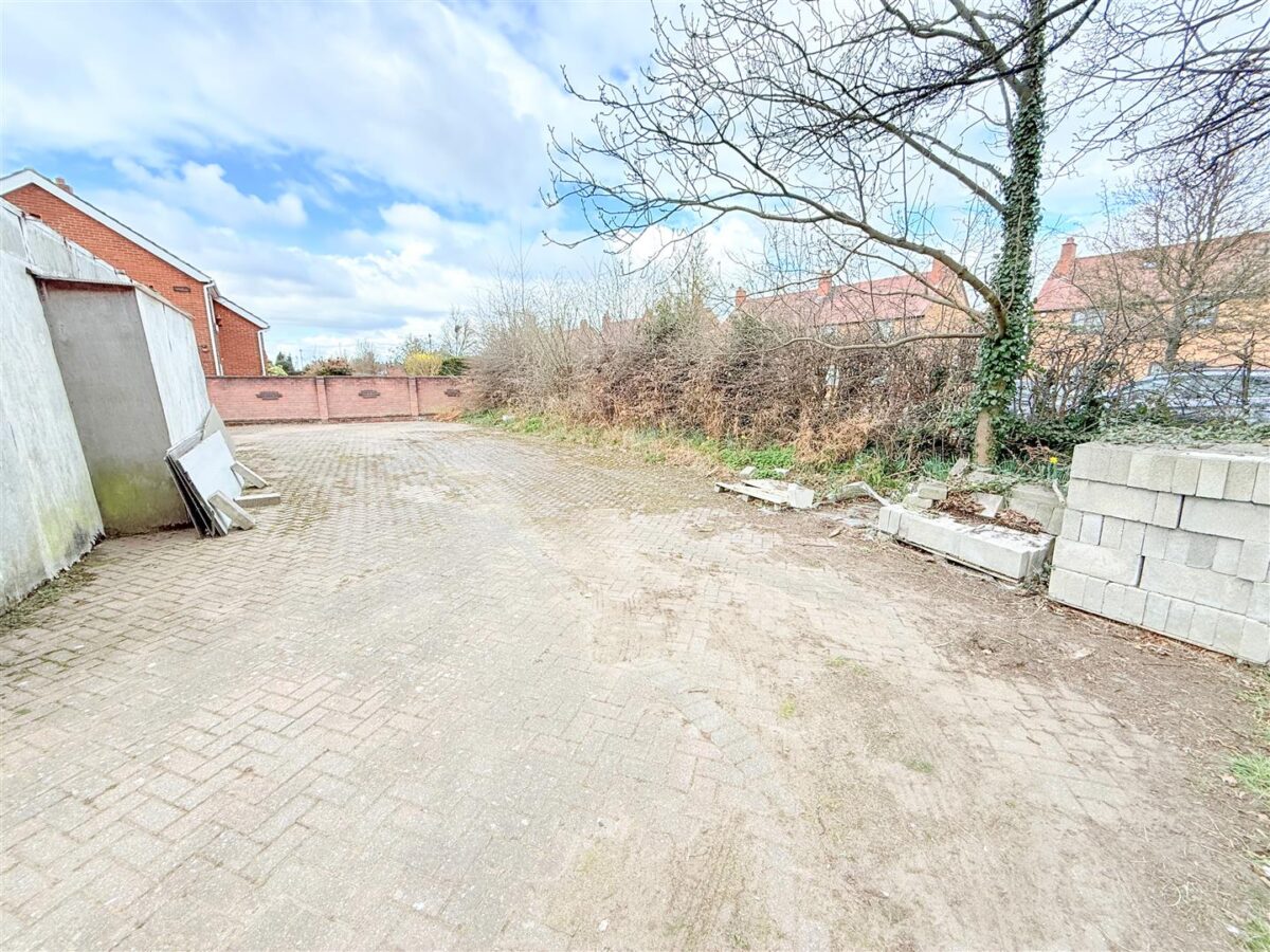 Thorne Road, Edenthorpe, Doncaster