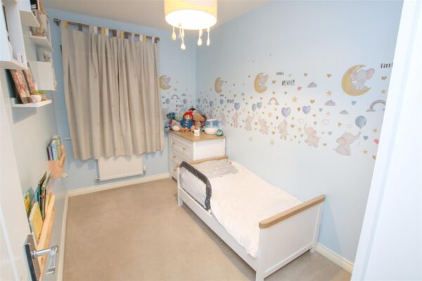 Heatherfields Crescent, New Rossington, Doncaster