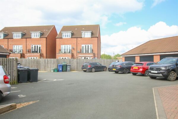 Gliwice Way, Lakeside, Doncaster