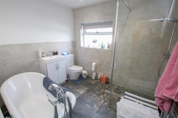The Grove, Wheatley Hills, Doncaster