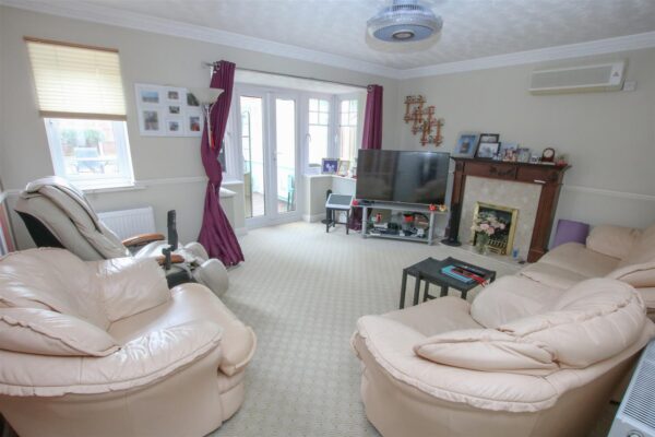 Westminster Drive, Dunsville, Doncaster