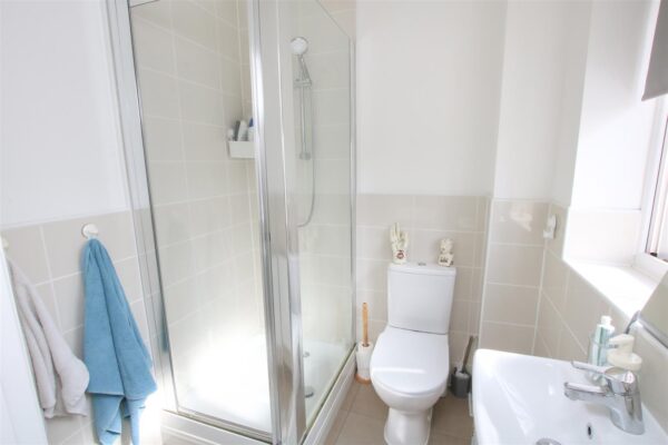 Heatherfields Crescent, New Rossington, Doncaster