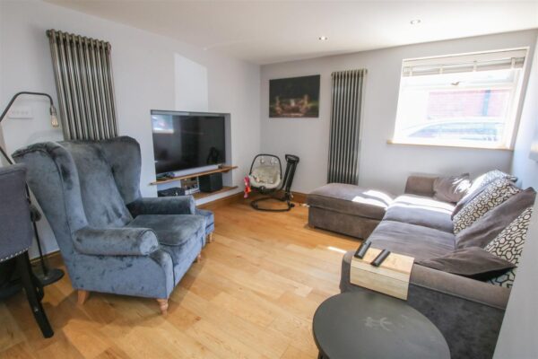 Rowena Avenue, Edenthorpe, Doncaster