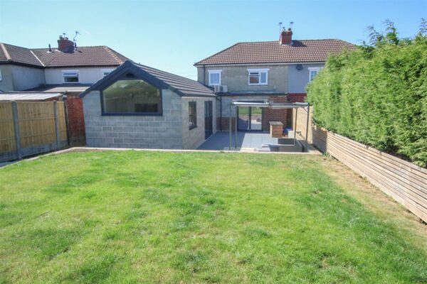 Rowena Avenue, Edenthorpe, Doncaster