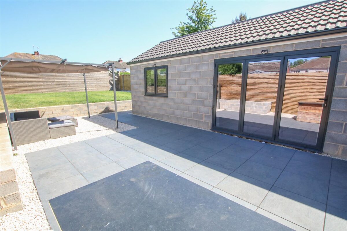 Rowena Avenue, Edenthorpe, Doncaster