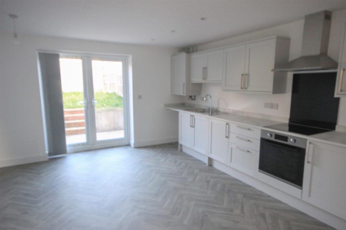 Lime Tree Crescent, New Rossington, Doncaster