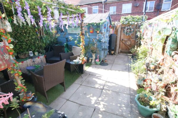 Grove Avenue, Doncaster