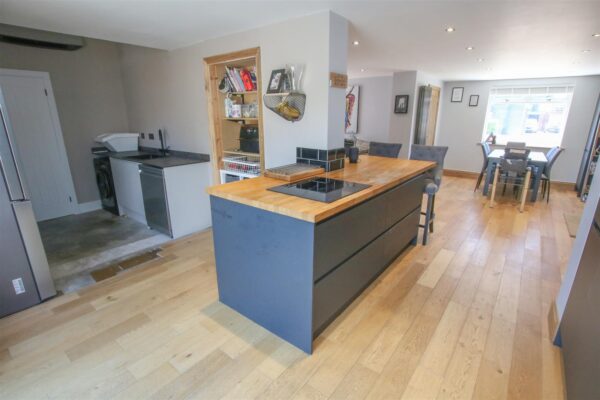Rowena Avenue, Edenthorpe, Doncaster