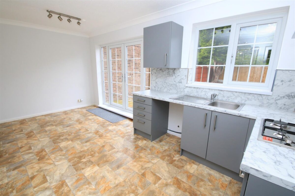 Newfields Avenue, Moorends, Doncaster