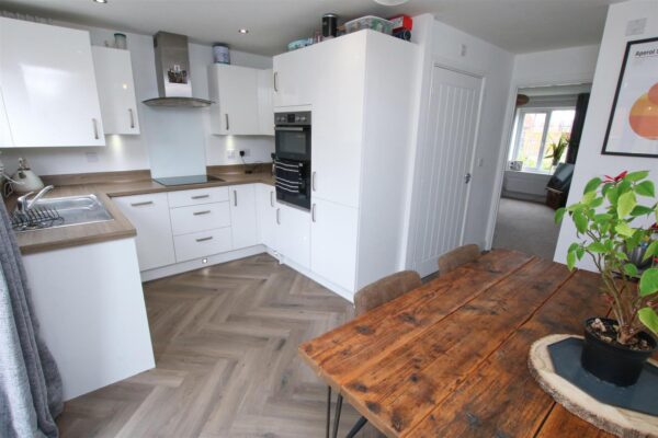 Gosford Road, Wheatley