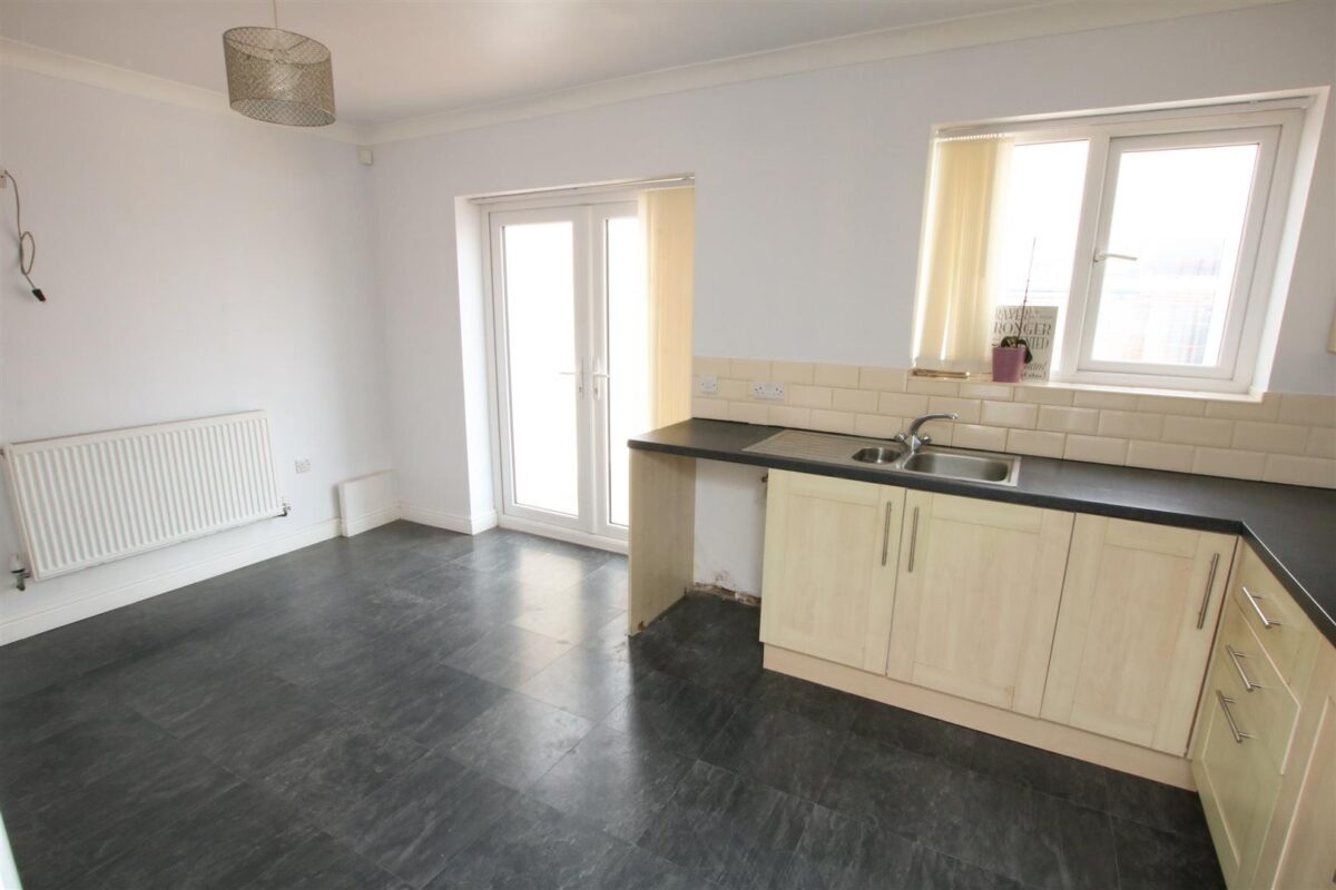 Lauder Road, Bentley, Doncaster