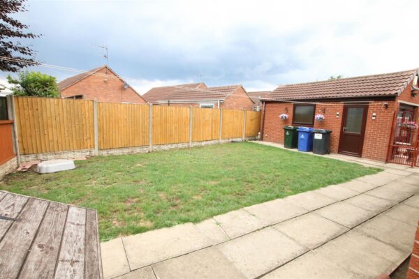 Harpenden Drive, Dunscroft, Doncaster