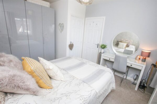 Aidans Close, Doncaster