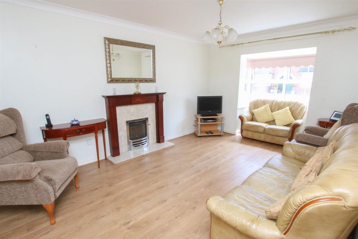 Hurlstone Close, Edenthorpe, Doncaster