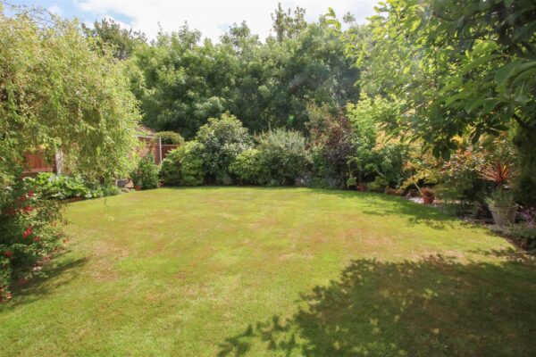 Lyndale Avenue, Edenthorpe, Doncaster